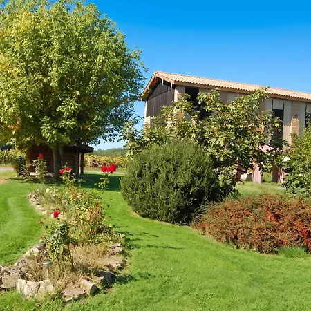 Familial A Avec Piscine 100m² 8 Personnes Blaignac